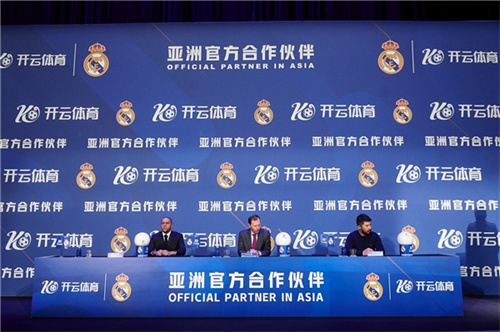 每体:巴萨在考虑明夏巡回赛地点,巴西是一个有吸引力的选择 每体:巴萨在考虑明夏巡回赛地点,巴西是一个有吸引力的选择